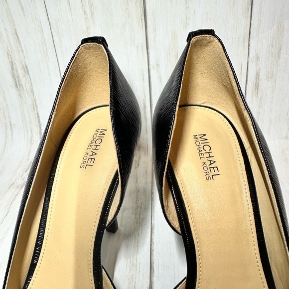 Michael Kors Black patent leather withe texture Nathalie pumps size 8.5 - Picture 5 of 9